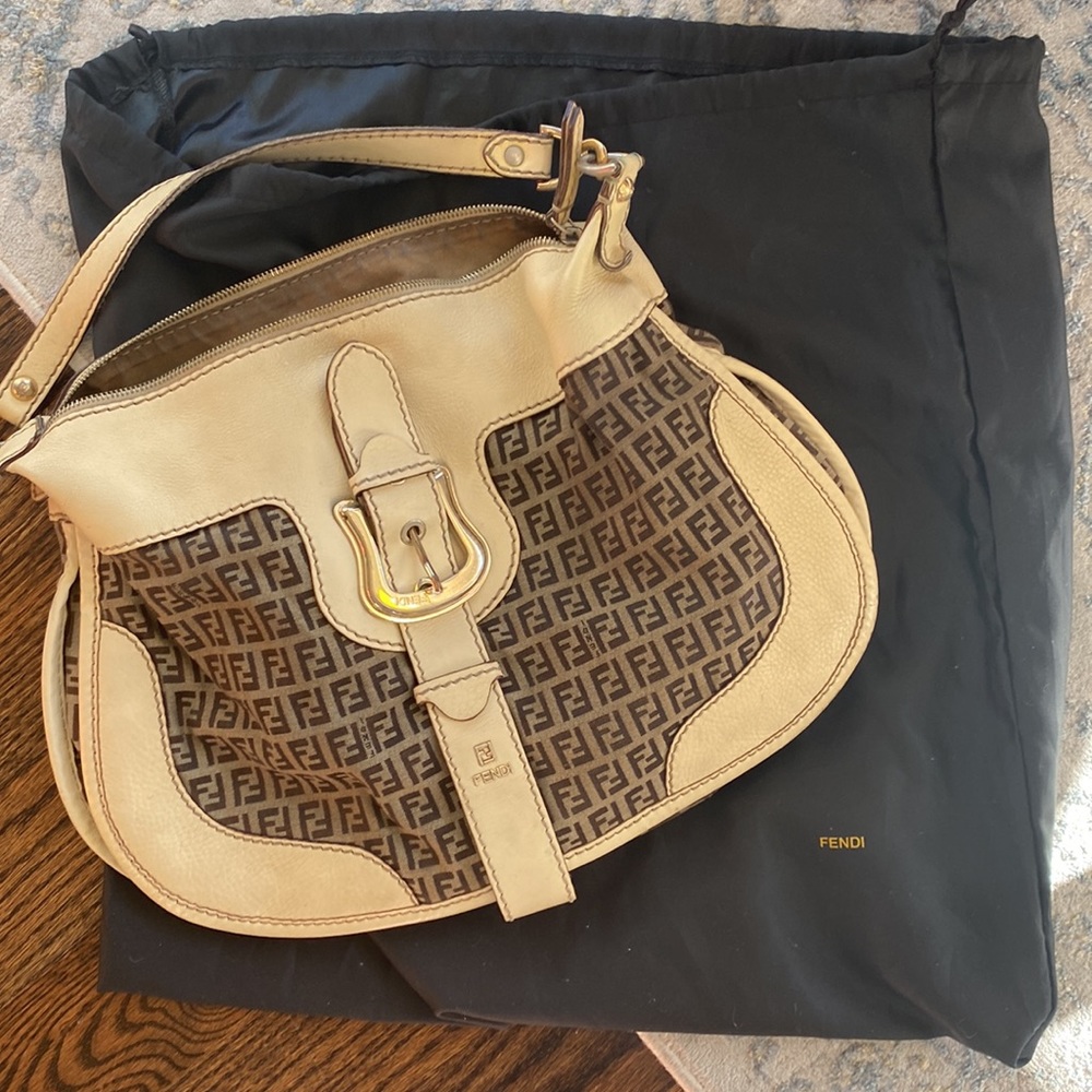 Fendi medium shoulder bag